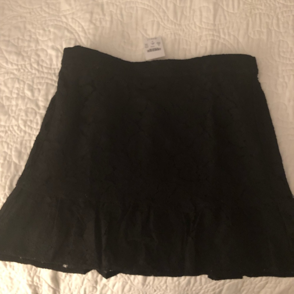Lace skirt